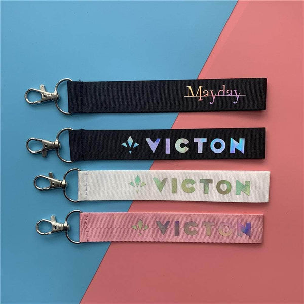 Official Kpop Merchandise Online 0 VICTON ALICE Laser Color Name Letter Mayday Key Chain Accessories