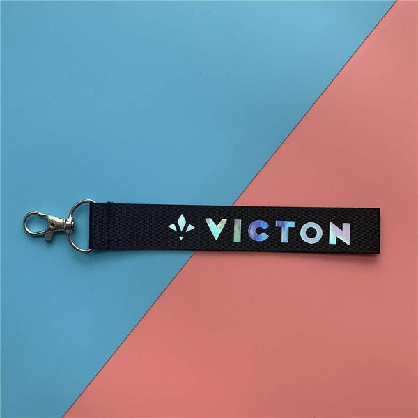 Official Kpop Merchandise Online 0 VICTON ALICE Laser Color Name Letter Mayday Key Chain Accessories